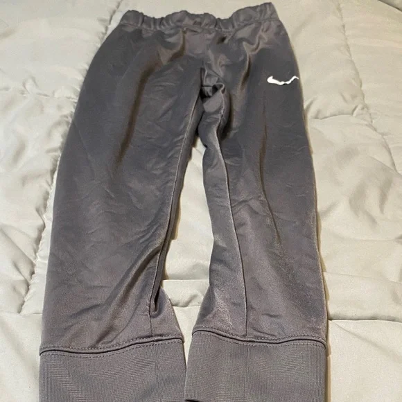 Nike Youth Charcoal Gray Zip Hoodie and pant set - Picture 6 of 8